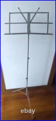 Yamaha YFL-451 Silver Professional Flute with Lightweight Folding Music Stand