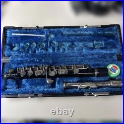 Yamaha YPC-31 Piccolo Flute Woodwind Instrument with Case and Cleaning Rod