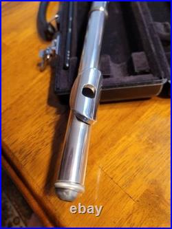 Yamaha (closed hole) Flute, Model YFL 22N-All NEW PADS-BEAUTIFUL