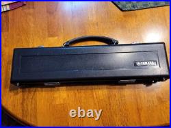 Yamaha (closed hole) Flute, Model YFL 22N-All NEW PADS-BEAUTIFUL Yamaha (closed hole) Flute, Model YFL 22N-All NEW PADS-BEAUTIFUL